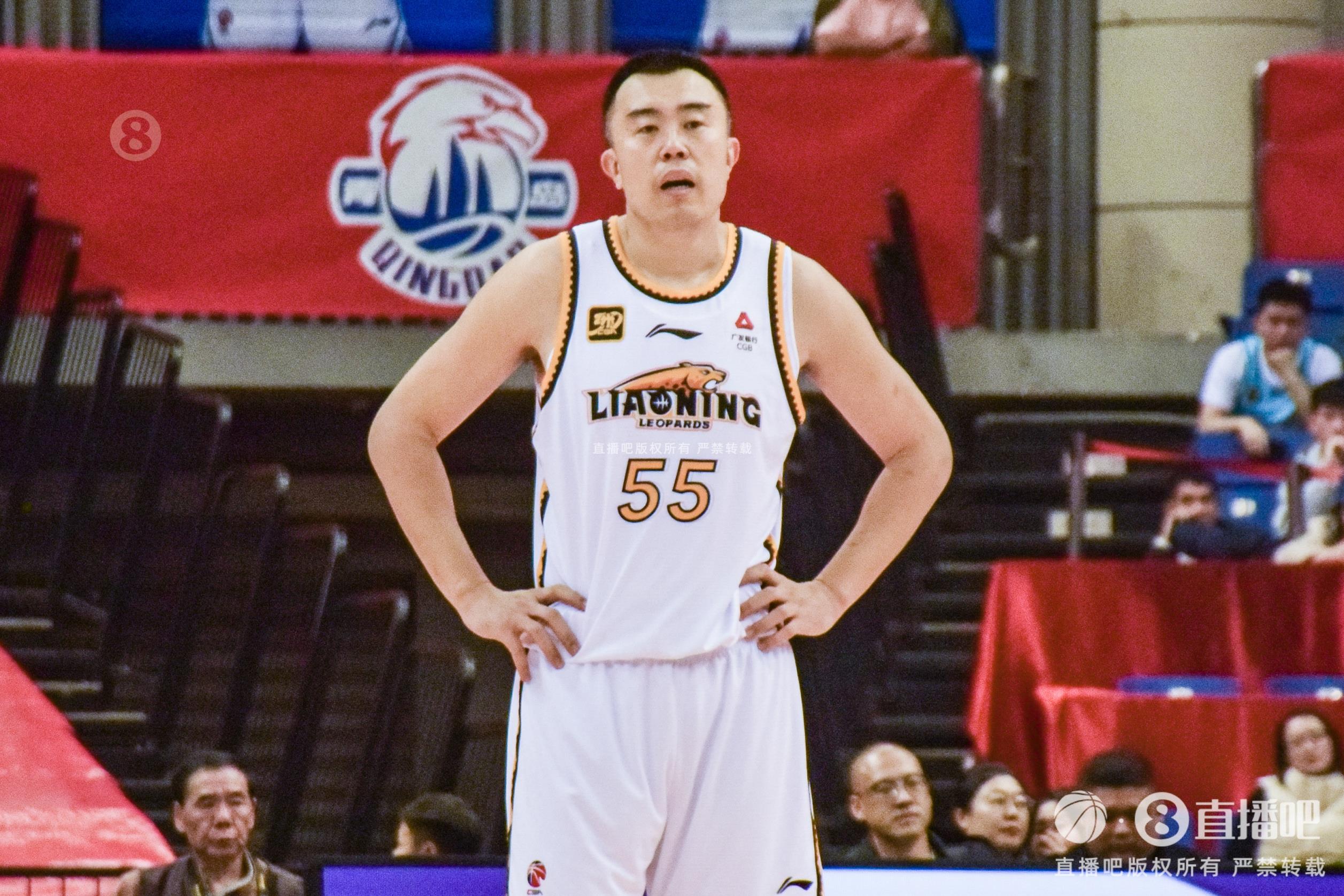 老將盡力了！韓德君7中4拿到14分12籃板3助攻